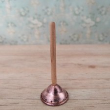 Dolls house artisan Country Treasures washing proser, washing dolly