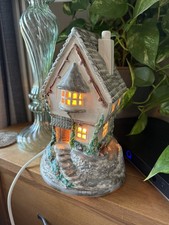 Vintage Country Cottage House