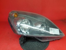 VAUXHALL ZAFIRA HEADLIGHT