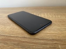 Apple iPhone 8 Plus - 64GB -