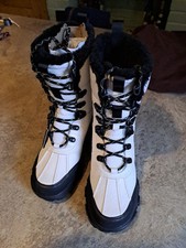 Ugg White Meridian Boot. No BOX. BRAND NEW