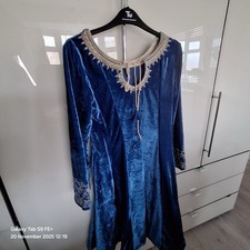 Pakistani Suit Medium Zarif