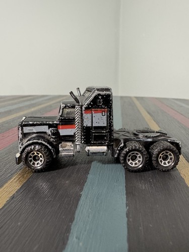 Used matchbox lesney peterbilt - matchbox,