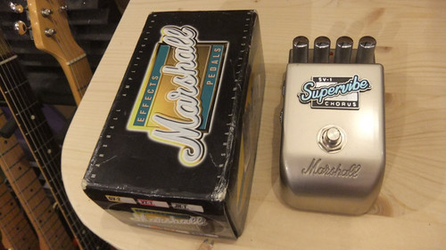 Marshall supervibe chorus - marshall,