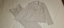 St. John Evening  Pant Suit Size 4