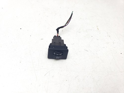 Toyota avensis t270 headlight - toyota,