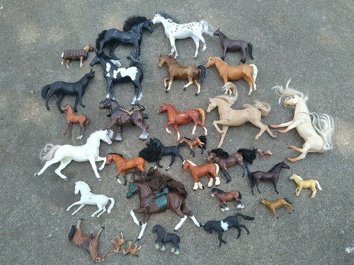 Box lot horses some - some, old