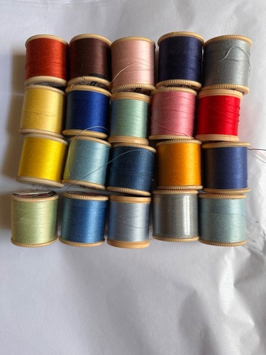 Plastic reels bobbins - 20,