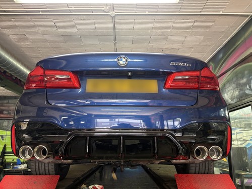Bmw series g30 330e - bmw, 5