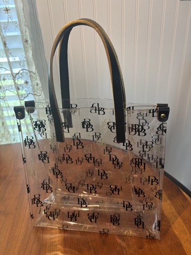 Dooney bourke clear - dooney, logo
