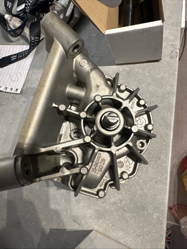 Bmw engine oil pump - oil, 41