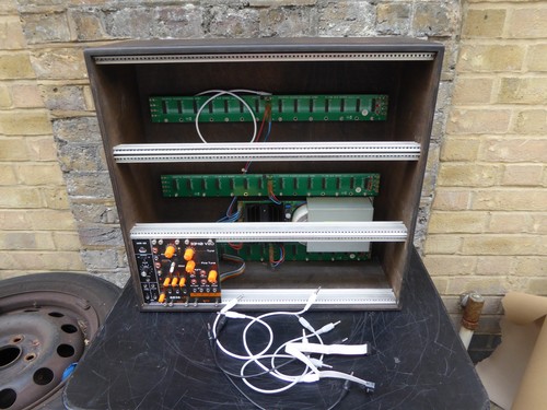Doepfer 100 lc9 powered - doepfer, a-100