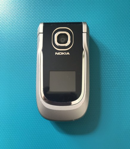 Nokia small flip - nokia,