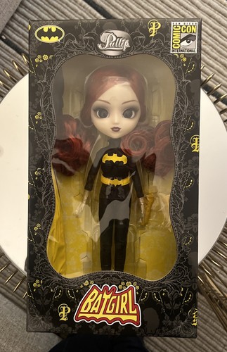 Sdcc 2011 pullip batgirl doll - sdcc,
