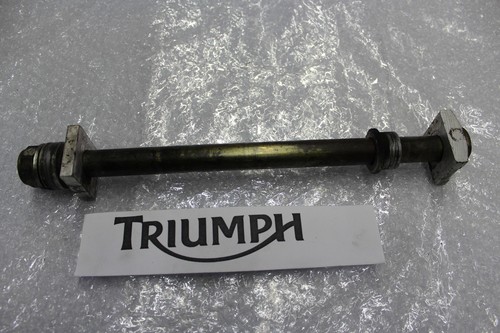 Triumph sprint 955i axle - sprint, rs