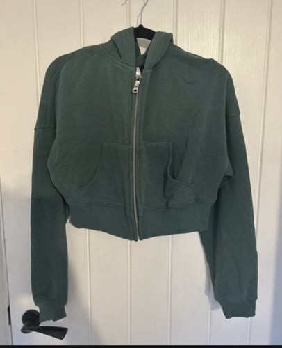 Women green cropped - women’s,