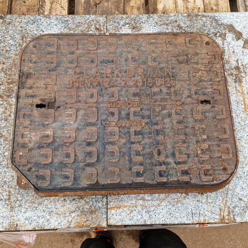Cast iron manhole - cover, &