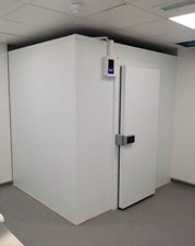 Walk chiller commercial - walk,