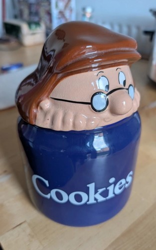 Gaffer cookie jar - cookie,