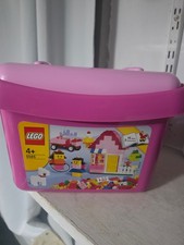 Box of random lego pieces and