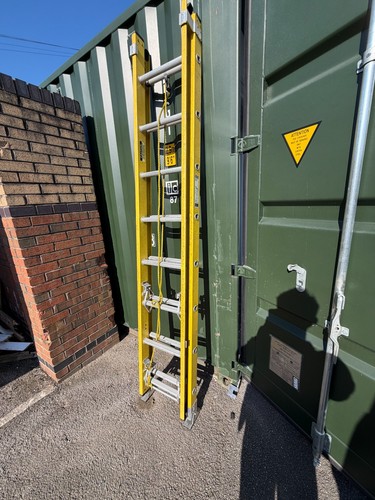 Tread fibreglass ladders - tread,