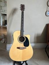 Electro acoustic guitar Suzuki