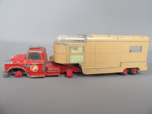 C496 vintage matchbox k18 - c496, uk