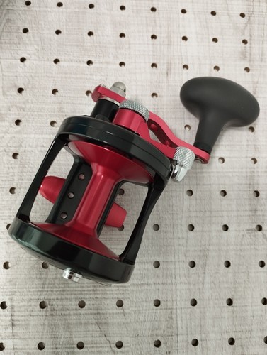 Avet mxl right hand - 5.8-mc, right-hand
