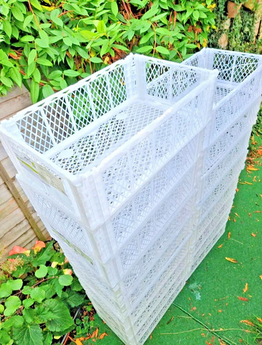 Large stackable crates - 4,