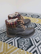 EUC Pavers Relife R-Tex Wool