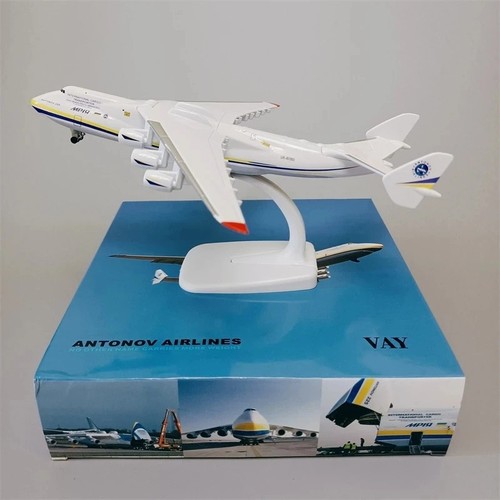 400 scale antonov - scale,