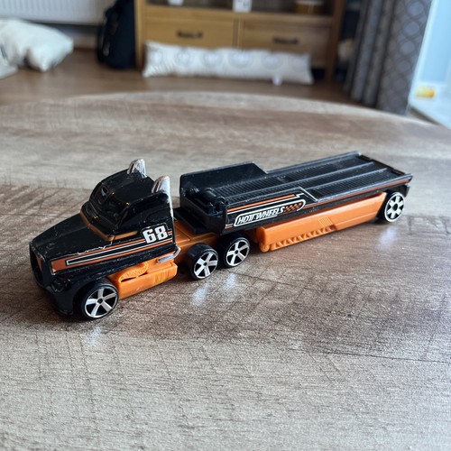 Hot wheels truckin transporter - hot,