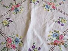 Vintage Tablecloth Cream Pretty Hand Floral embroidery 43" x 39"