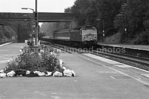 Twyford station class 47476 - twyford, 47