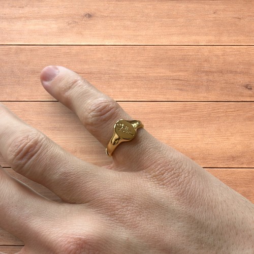 Vintage style signet ring with
