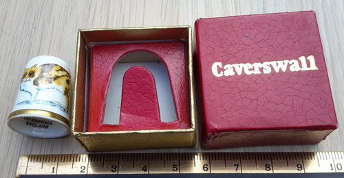 Thimble caverswall - thimble,