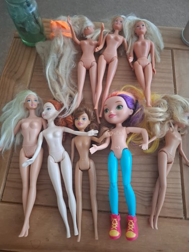 Mixed dolls hasbro mattel - dolls.,