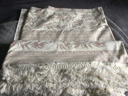 Bed quality fitted throw - 3/4,