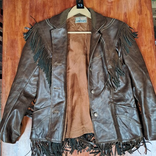 Sprung western fringe - sprung, leather