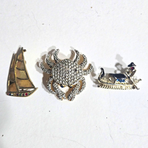 Lot brooch pins - 3,
