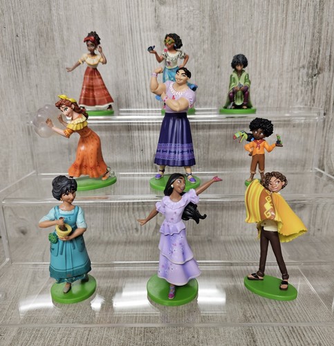 Disney store encanto figures - encanto,