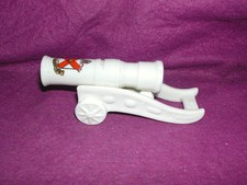 GOSS Crested China MONS MEG