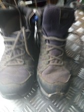 Salomon size 8.5 walking boots