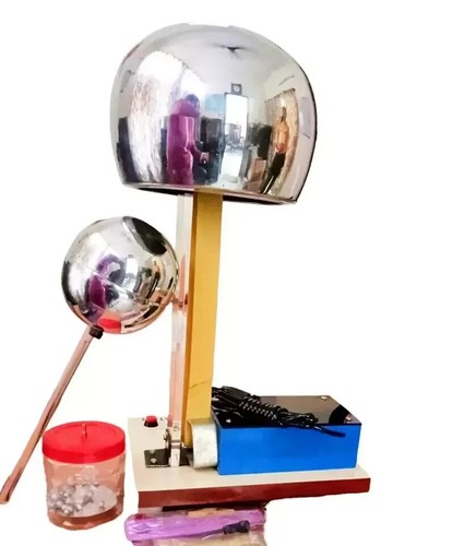 Van graaff generator with - graaff,