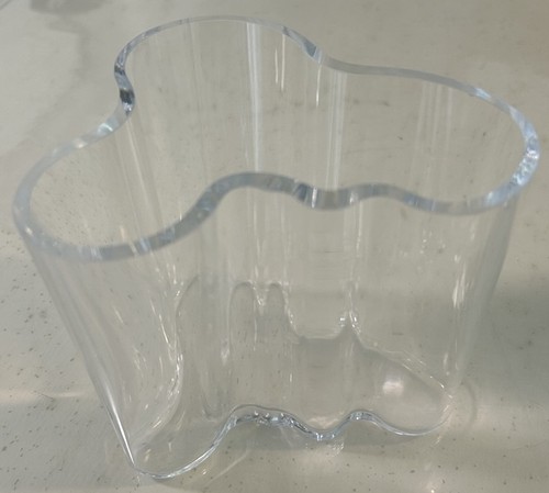 Alvar aalto clear glass vase - alvar,