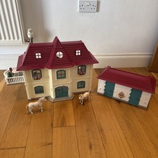 Schleich Horse Club 42551 Lakeside Country House and Stable - barn Set