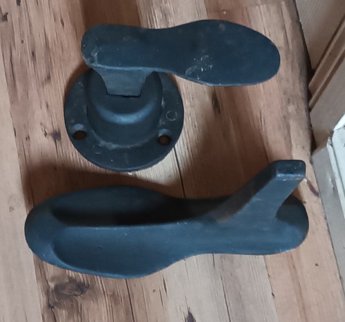 Cobblers cast iron shoe repair - iron,
