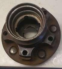 Vauxhall Ventora, VX490, Gls, Fe series, front hub, 5 stud, original.