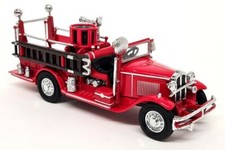 Matchbox Yesteryear - YFE09 1932 Ford AA Open Cab Diecast Model Fire Truck