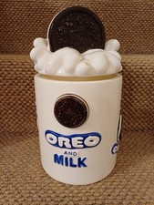 Oreo Cookie Jar Milk & Cookie